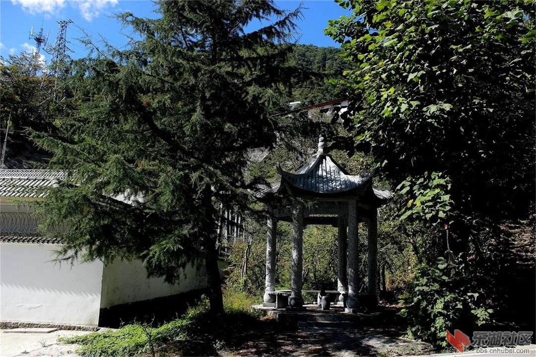 休闲凉亭.JPG