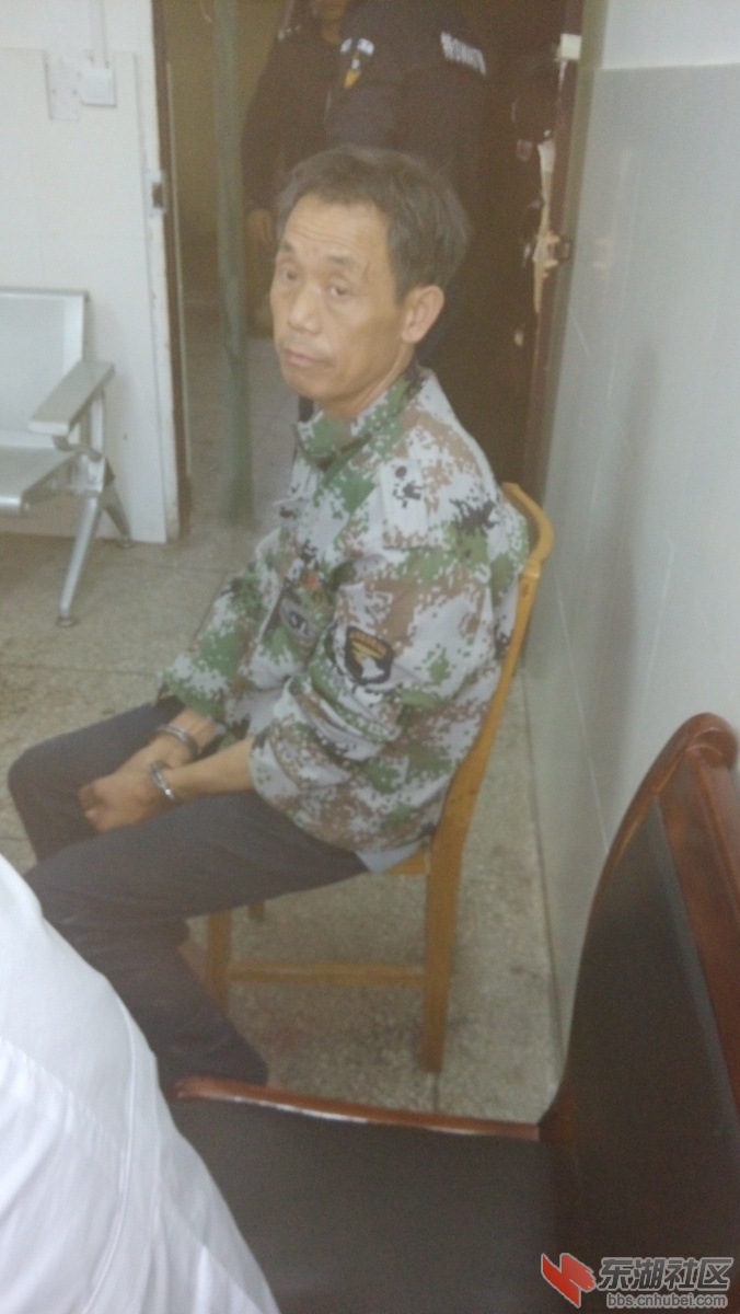 黄治英被黑厂的爪牙警察非法拘捕.jpg