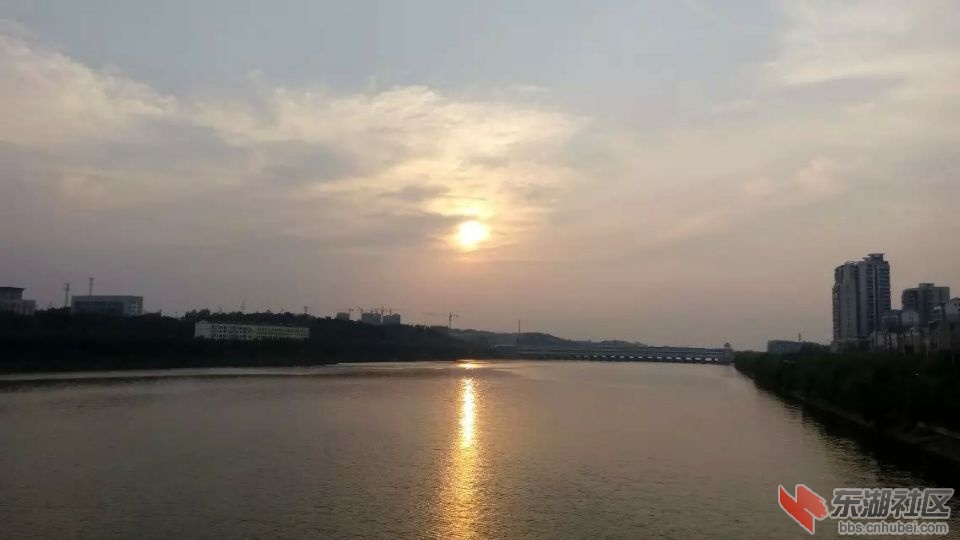白云湖晚霞.jpg