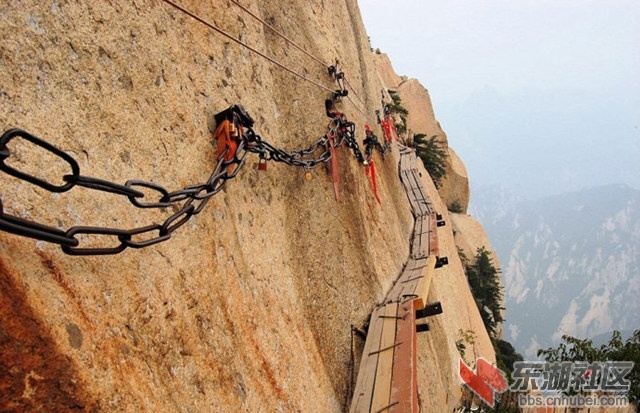 2中国华山著名险道.jpg