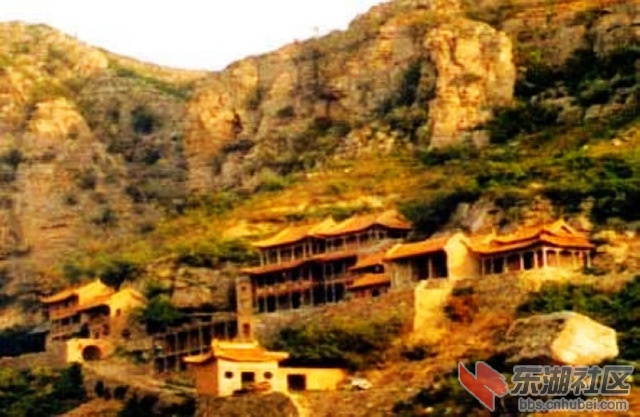 5．河南淇县朝阳悬空寺.jpg