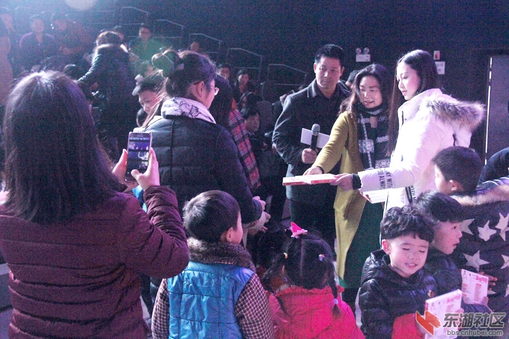 现场赠发专辑.jpg