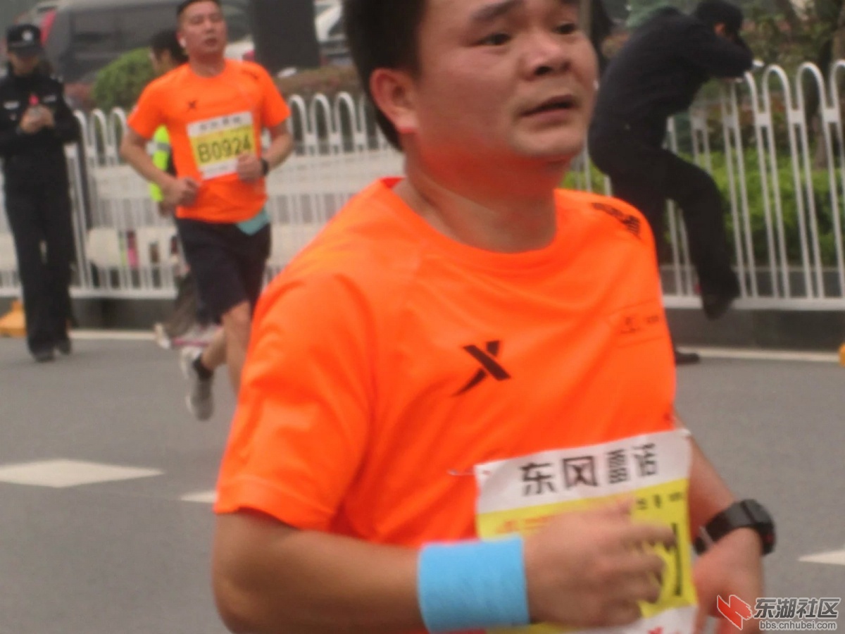 784.jpg