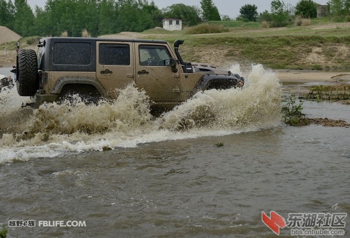 20160418_2db506676f556d5dd56eV5Js0S14mC08_jpg_thumb.jpg