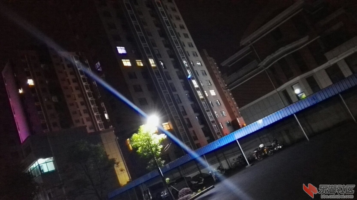 皇家后面。信用社