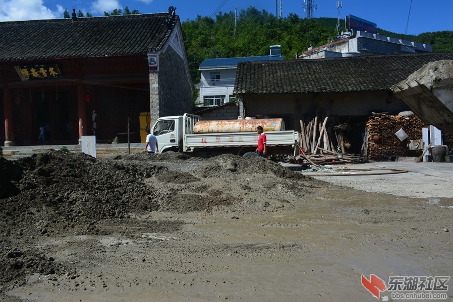 铺路 (10).JPG