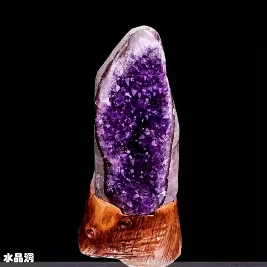 31水晶洞.webp_副本.jpg