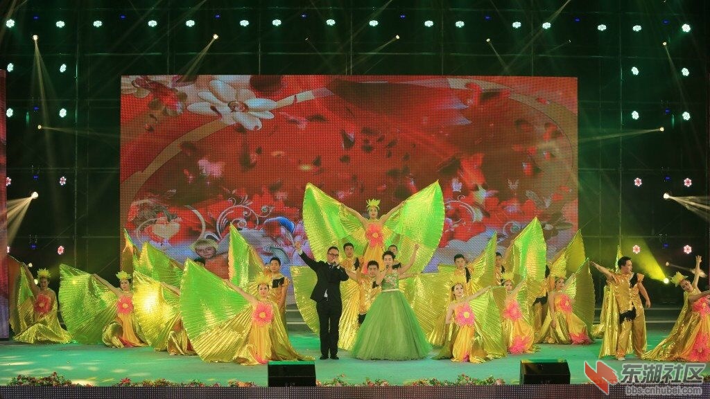 42《都说你我是一家》.jpg