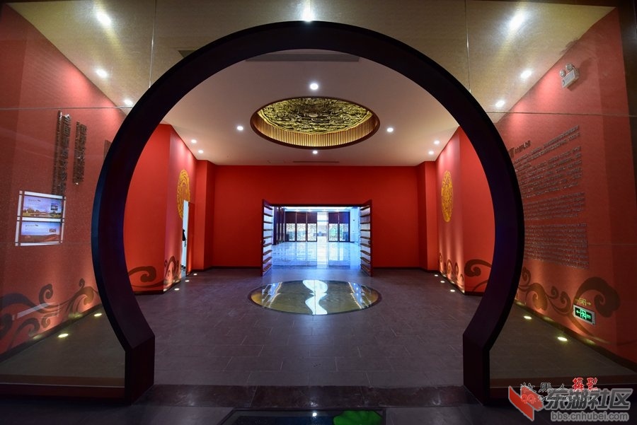 052808losmoeokepo2a1ze.jpg