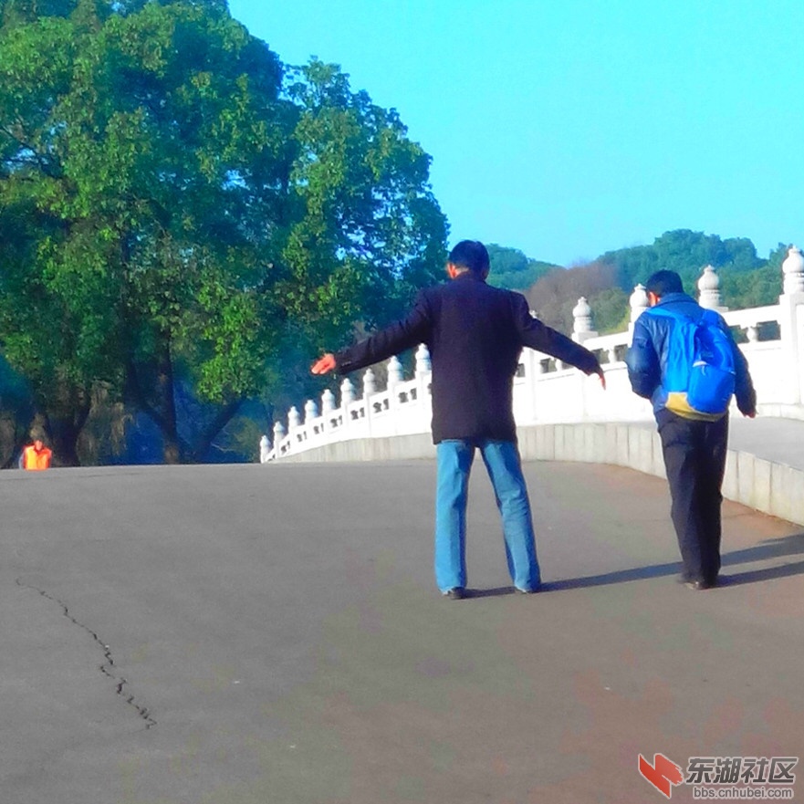 切磋舞艺3.jpg