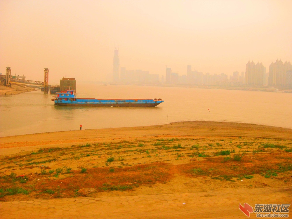 两江交汇处1.jpg