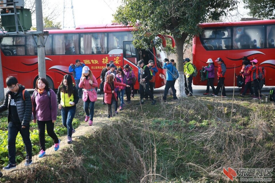 02.jpg