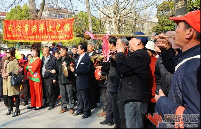 猪八戒、骑毛驴、抬花轿，民俗表演乐翻天