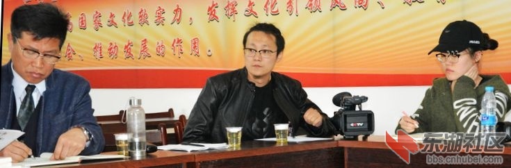 ccTv《探秘之旅》摄制组今邀请梅川乡贤就禅宗文化专题