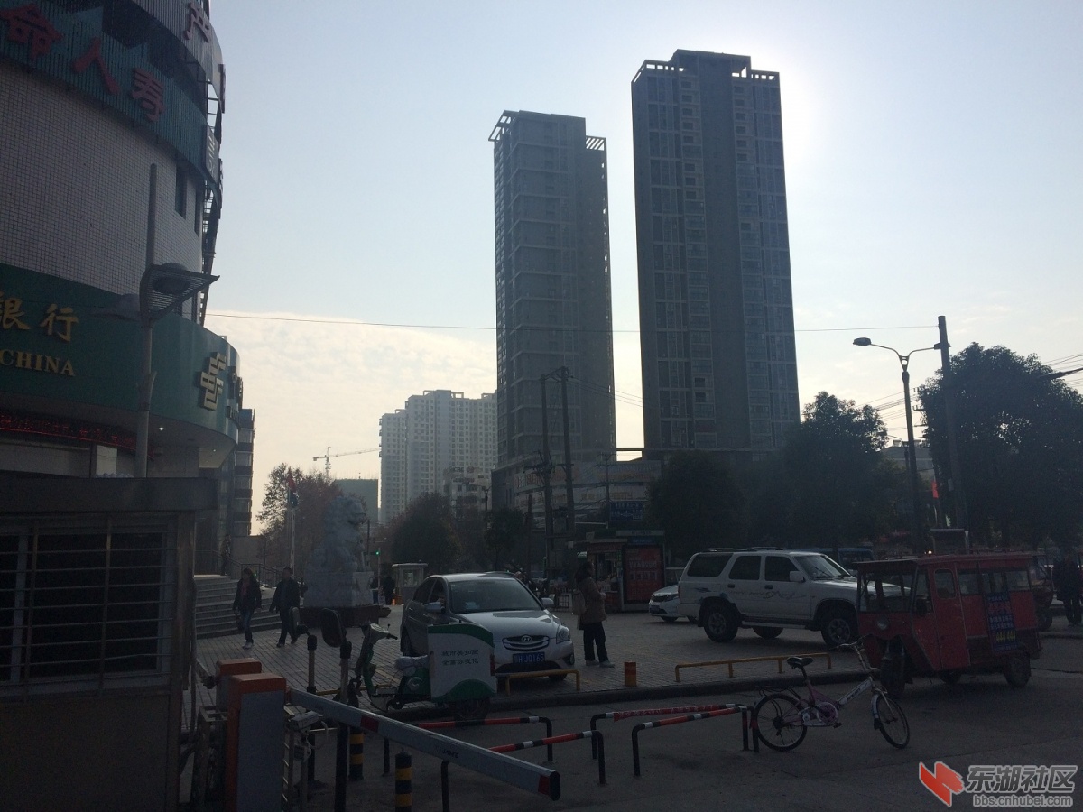 荆门火车站.JPG