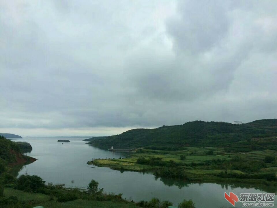 水岸一隅