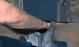 6364618966856228911910237.gif