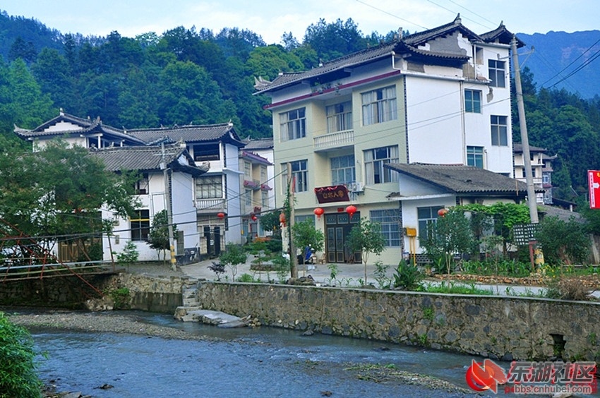 125845ajspx140su4puy64.jpg