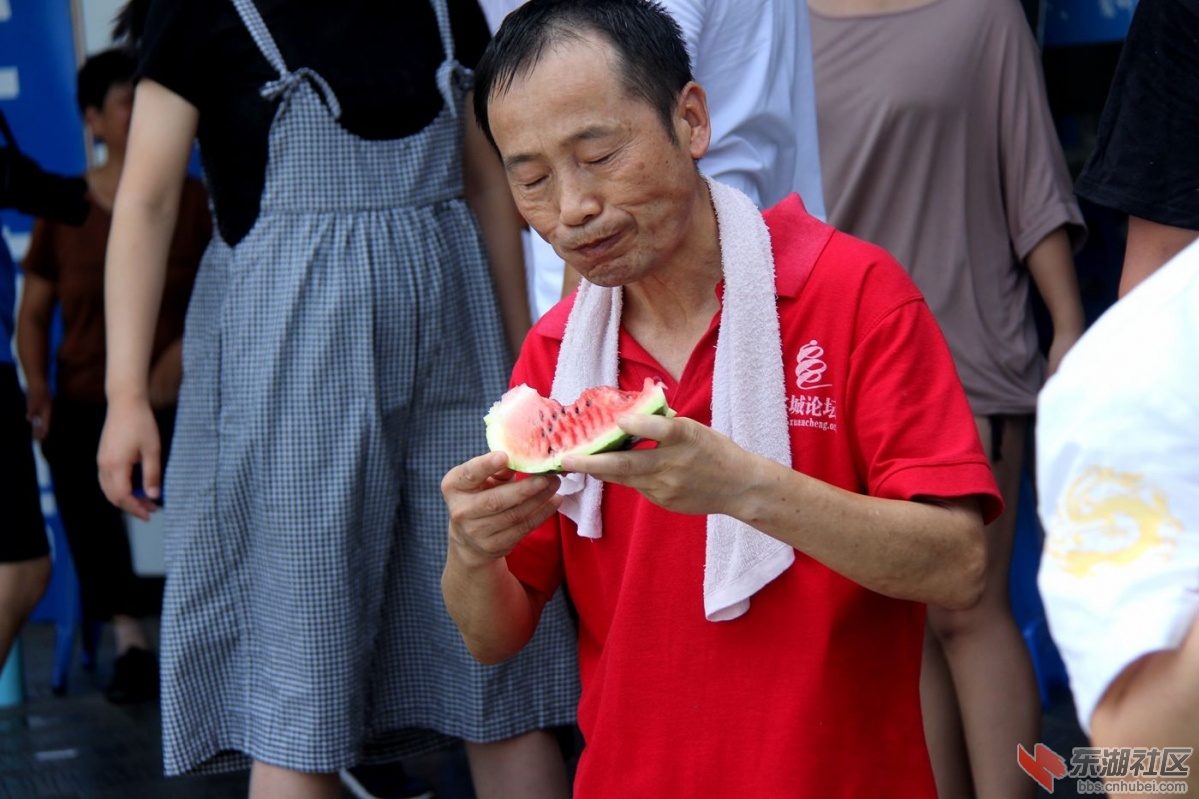 IMG_2078吃瓜人1.jpg