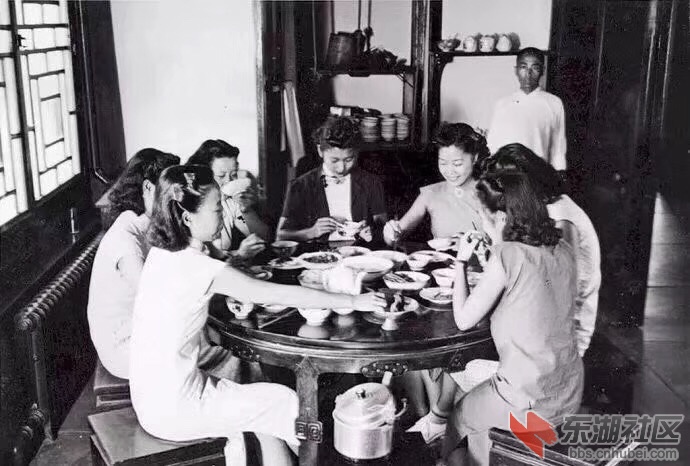 民国女学生1.JPG