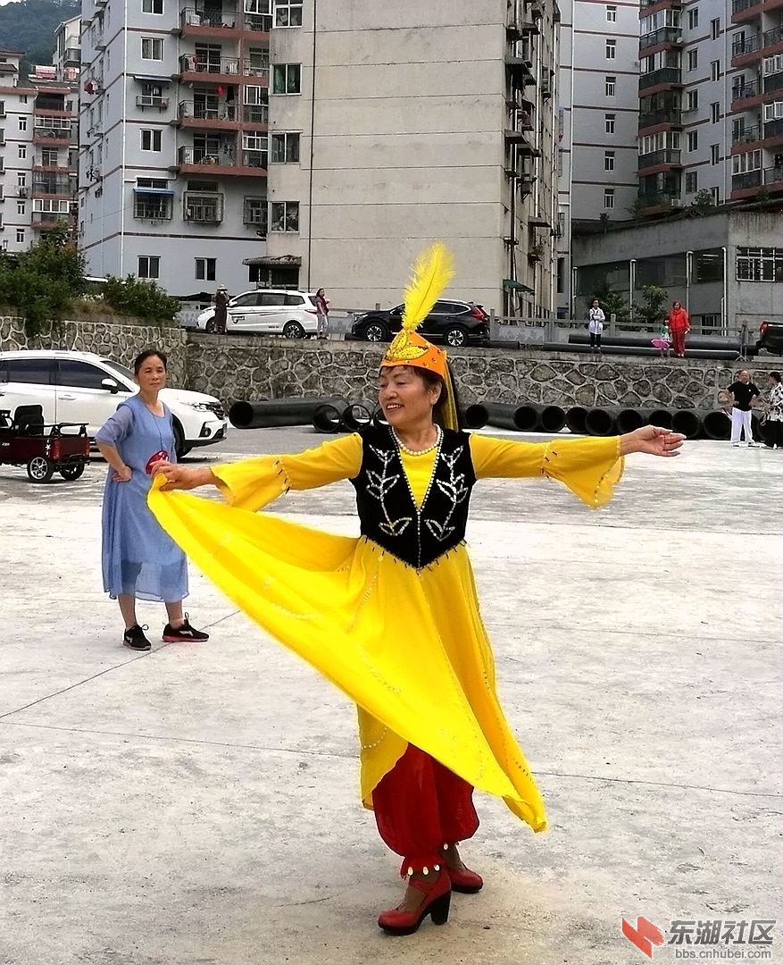 翩翩起舞.jpg