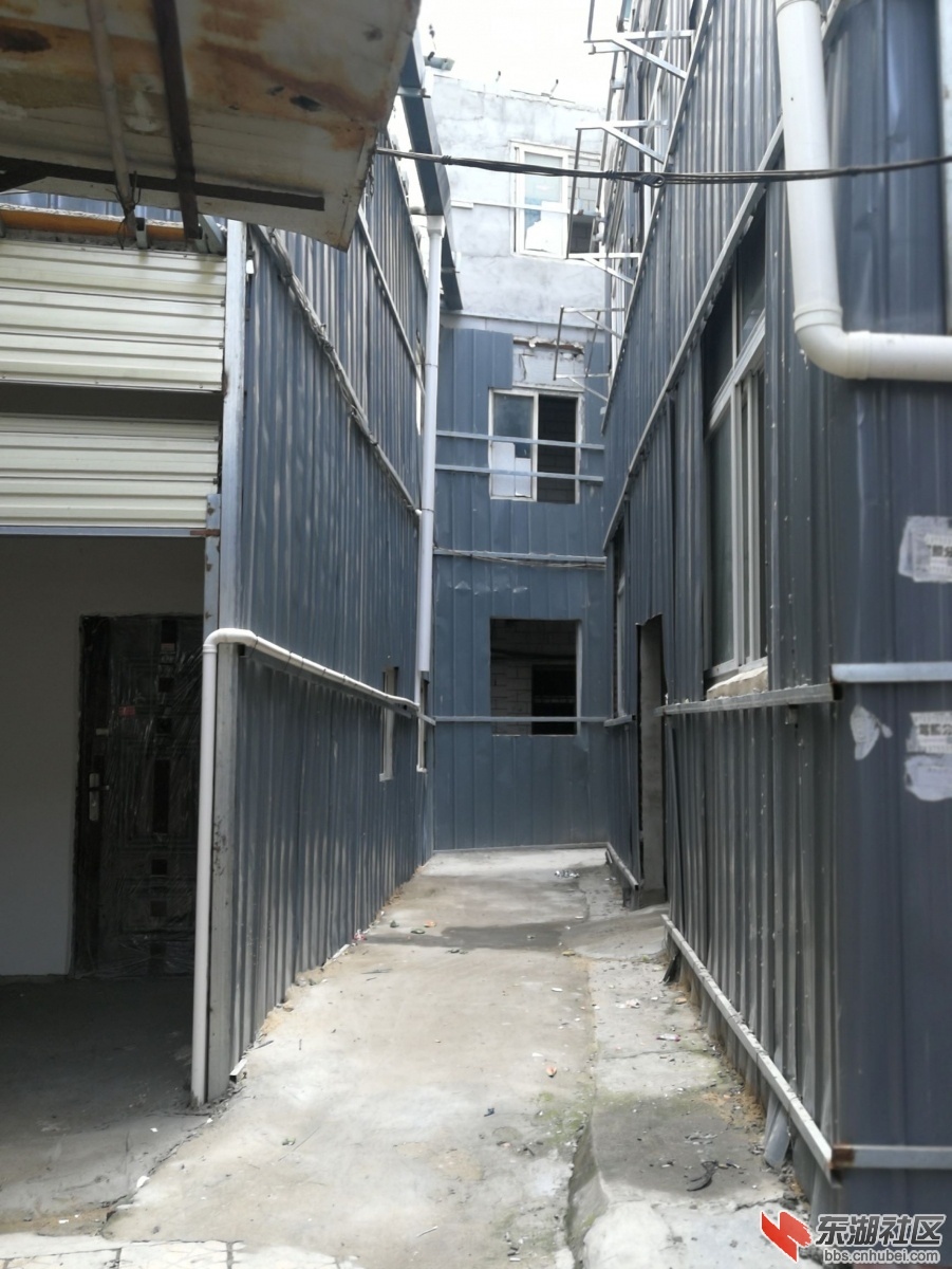 建设中，又封了一条路