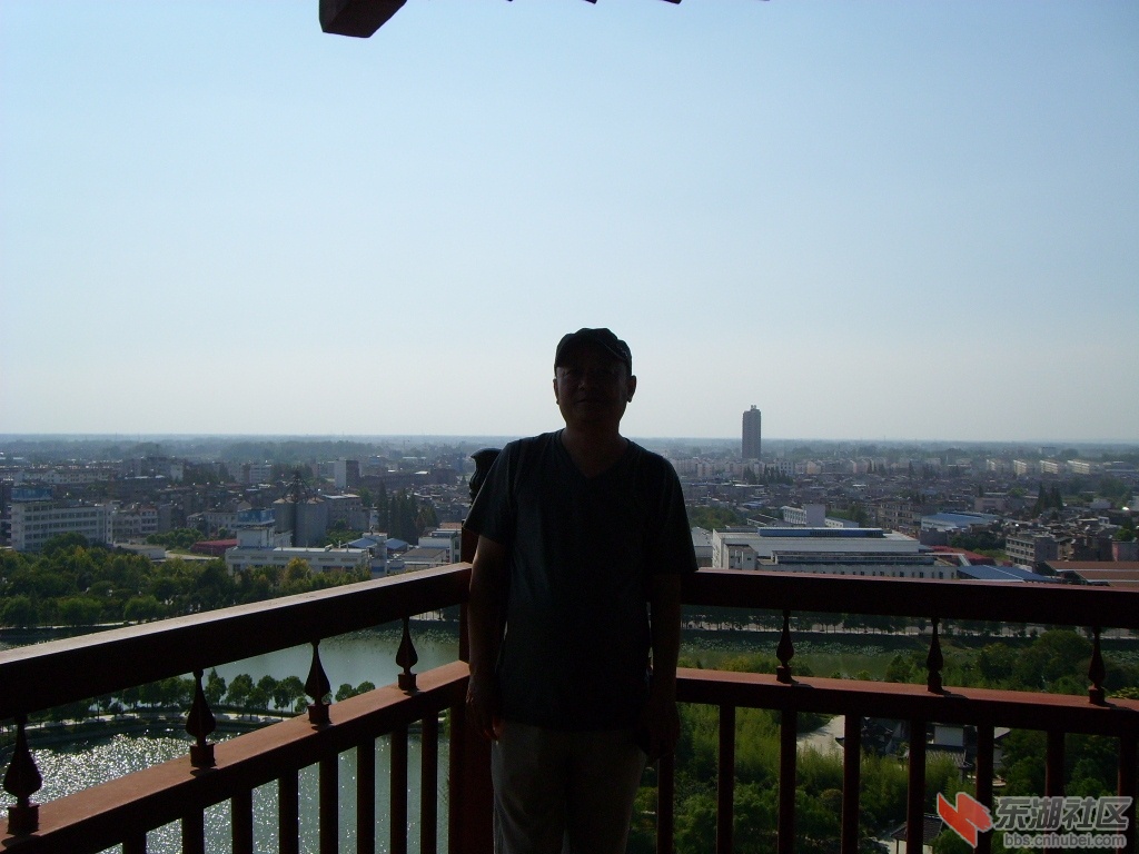 SL702519.JPG