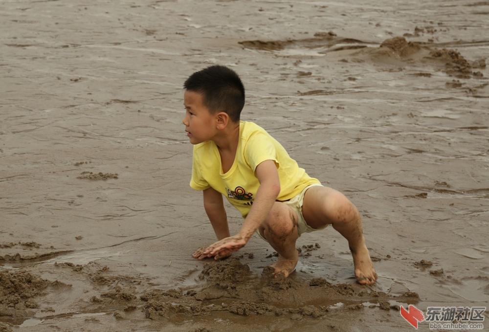 黄衣小孩.jpg