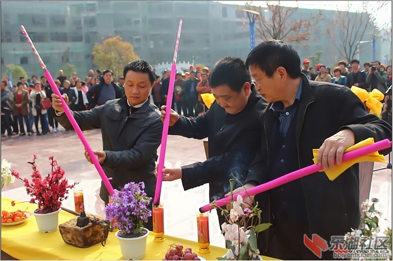 161605h7hhi5xjt5j1x1e5_副本.jpg