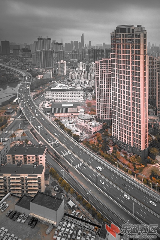 城中一角曾院平摄影.jpg