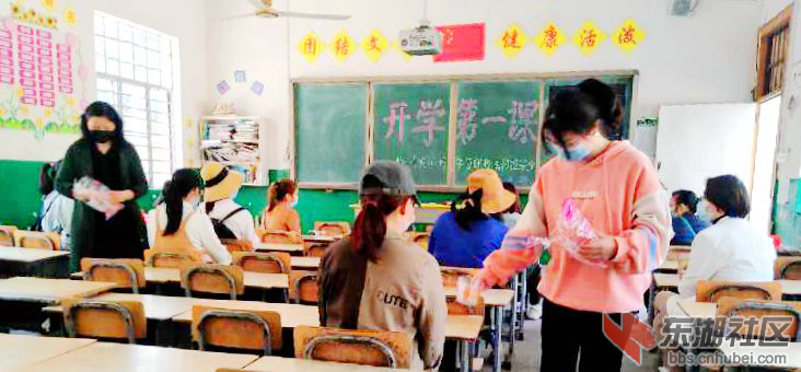 护航！梅川实小：防疫演练筑防线，阳光正好待生归