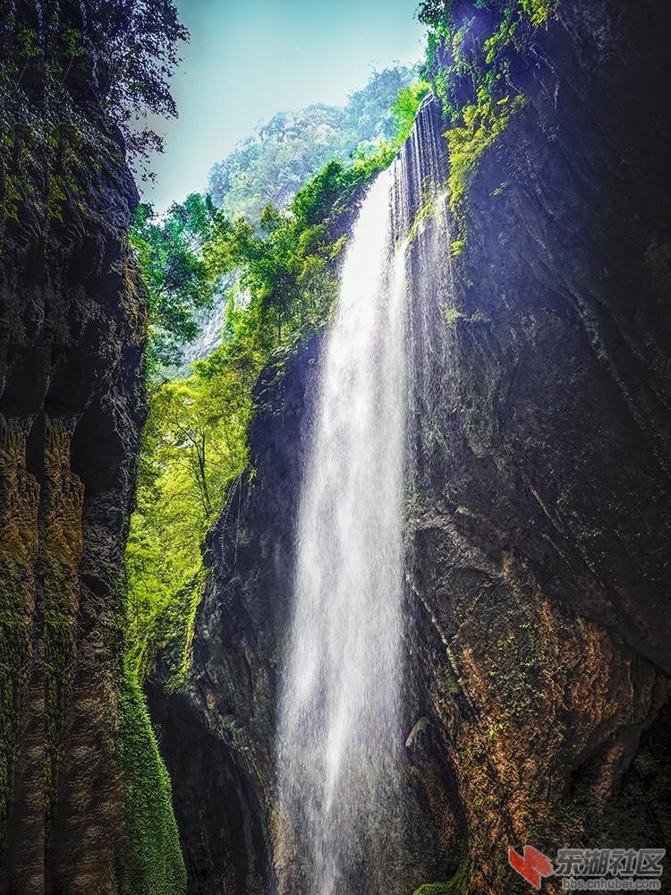 疑是银河落九天 曾院平摄影.jpg