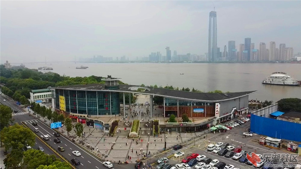 05.jpg