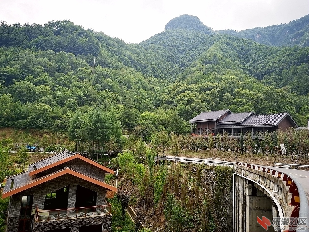 景色都是原生态.jpg