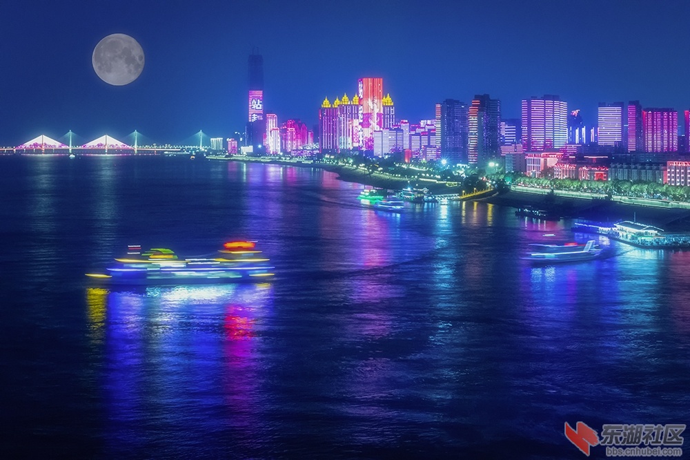 江城月色曾院平摄影.jpg