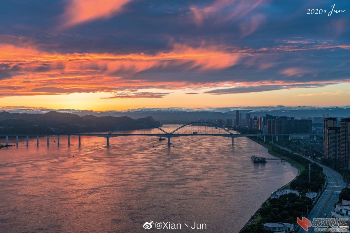 宜万铁路桥02.jpg