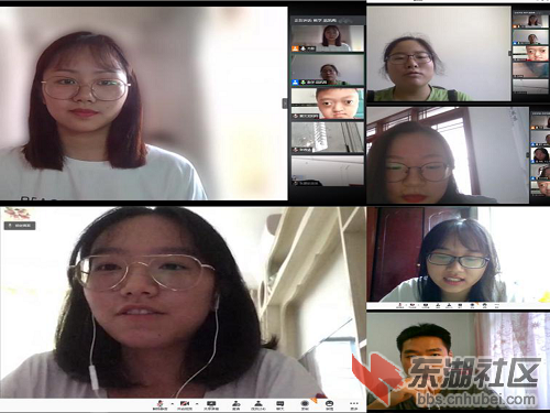 图为队员们的自我介绍环节 荆楚网通讯员熊雅婷 摄.png