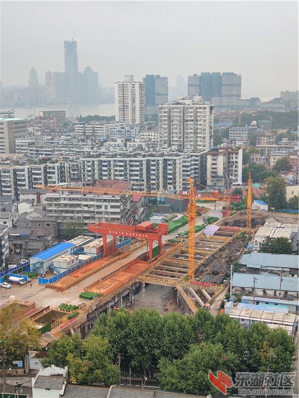 B6.jpg
