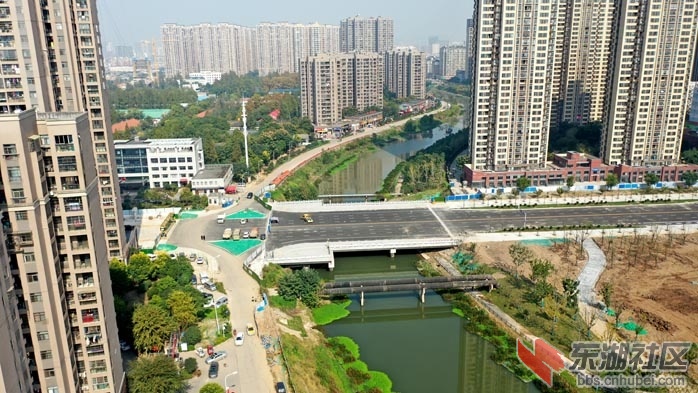 6.童汉芳摄 无人机看巡司河上的6桥DJI_0976 - 副本.JPG