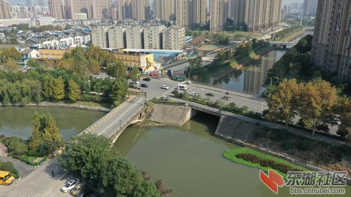 8.童汉芳摄 无人机看巡司河上的9桥A - 副本.JPG
