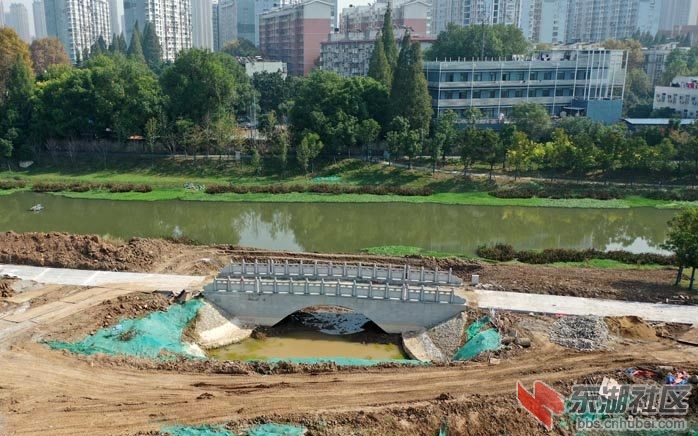 童汉芳摄 无人机看巡司河游园景观桥DJI_0983 - 副本.JPG