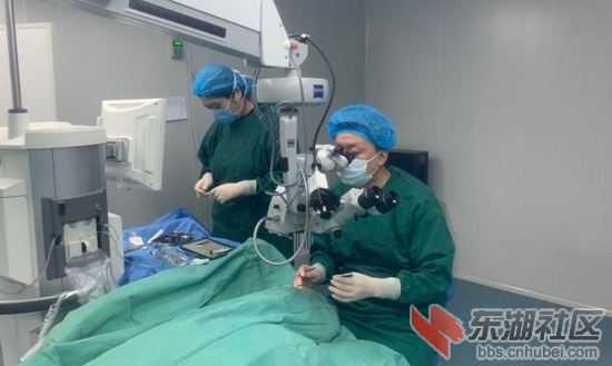 武汉普瑞眼科医院燕涛2.jpg