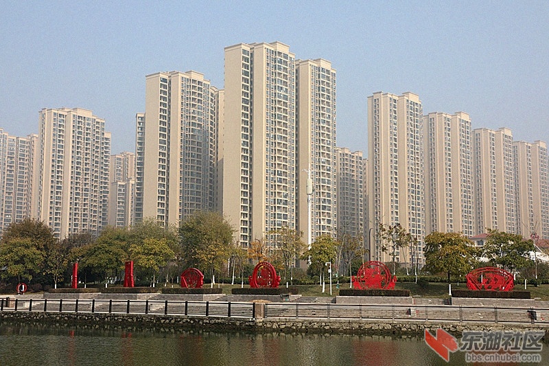 142012ohoovr088tovodqb.jpg