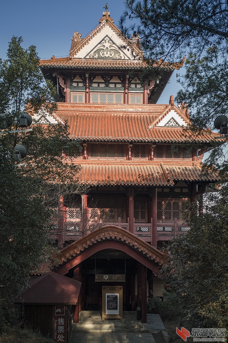 3.武汉东湖楚天台曾院平摄影.jpg