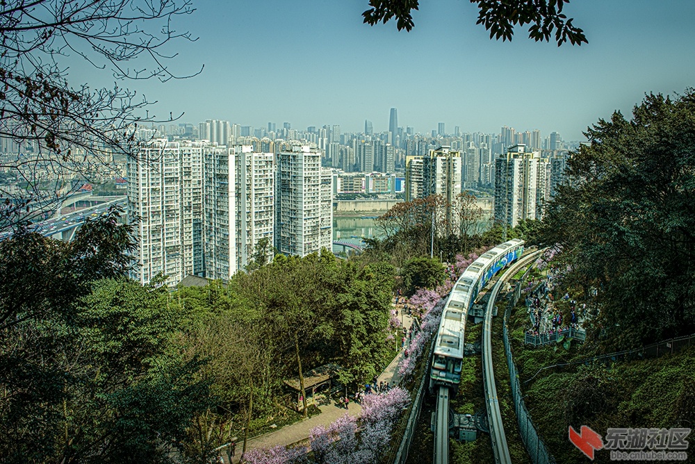 重庆网红打卡地——佛图关公园 曾院平摄影.jpg