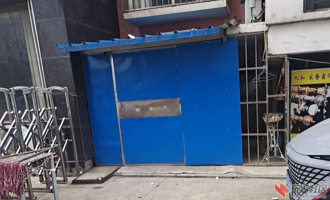 141523ivdz2yu0ay8p4lyg.jpg