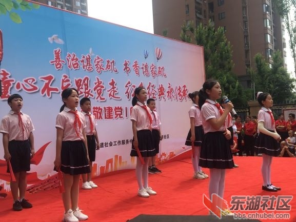 诗歌朗诵.jpg