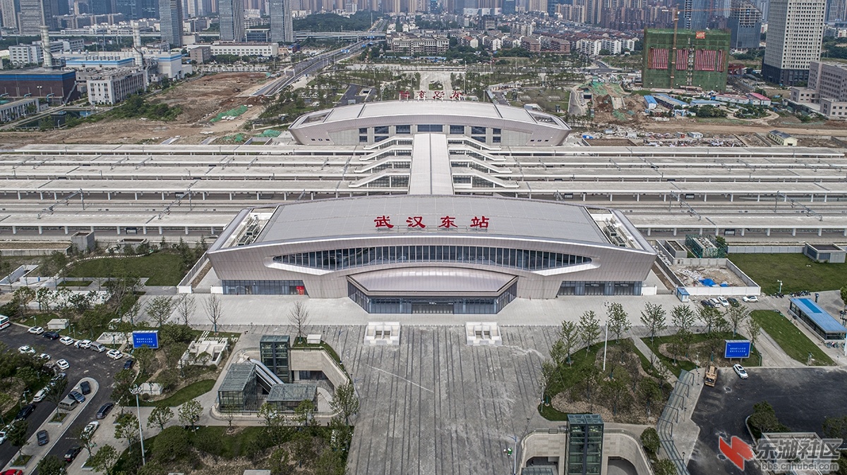 2.武汉东站鸟瞰图之二 曾院平摄影.jpg