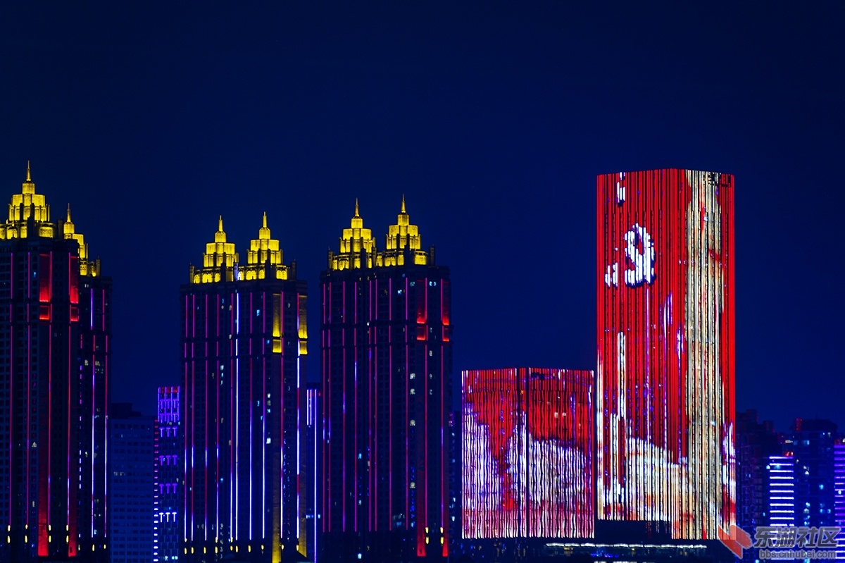 8.旗帜的力量曾院平摄影.jpg
