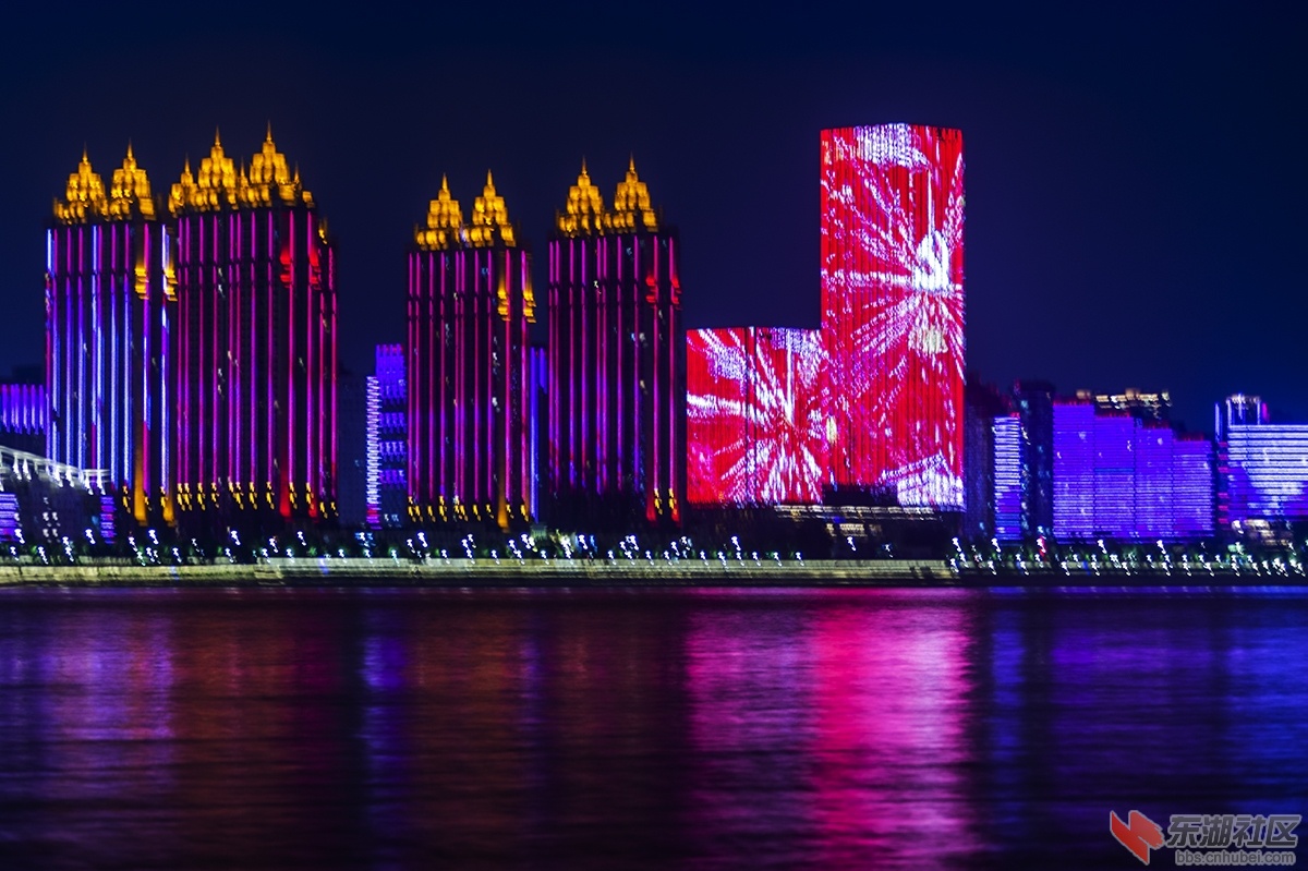 7.主体灯光秀曾院平摄影.jpg
